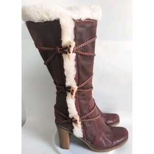BCBGirls Burgundy High Block Heel Leather Winter Snow Boots Faux Fur Trim Size 9